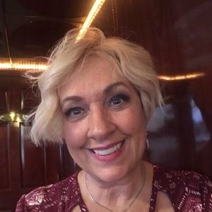 Meet your Posher, Sharon